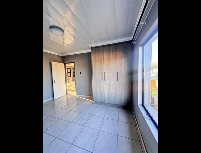4 BEDROOM FREESTANDING FOR SALE IN MINERALIA